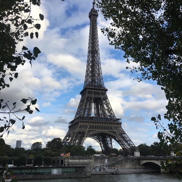 Meet your Posher, Mari - Picture 2 of 2